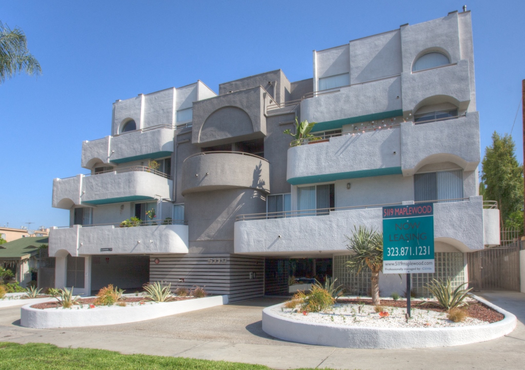 5119 Maplewood - Right Front  Exterior