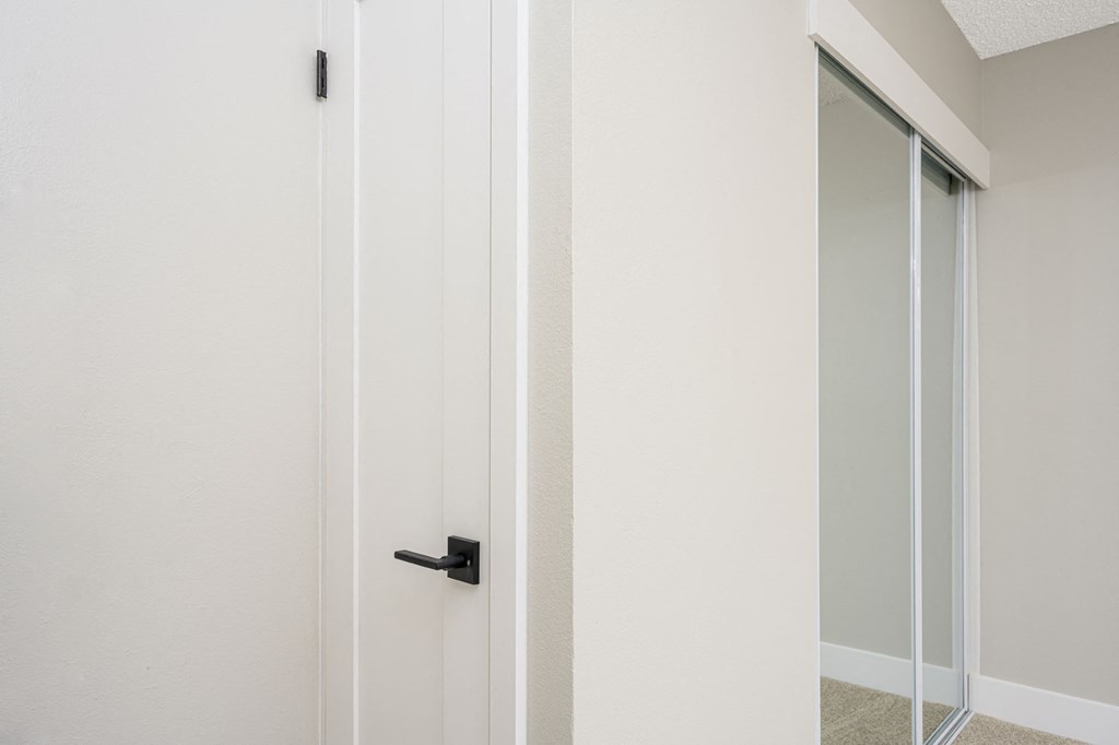 535 N. Hobart Apartments two closets 