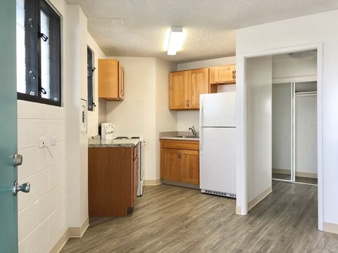 780 Mahiai living area