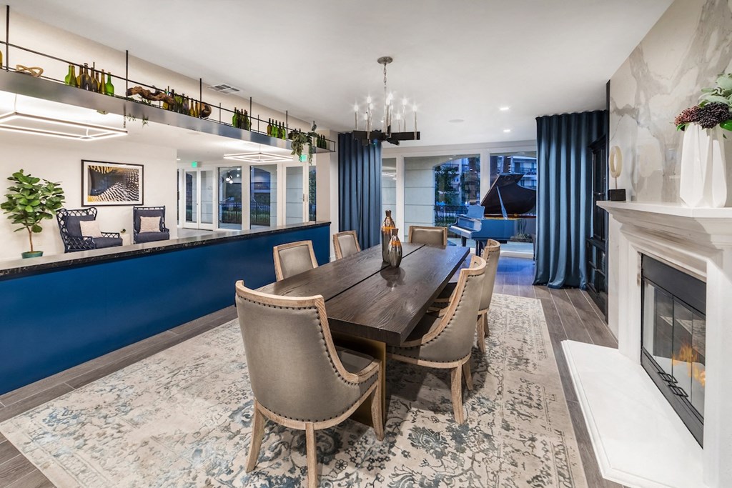 The Plaza At Sherman Oaks