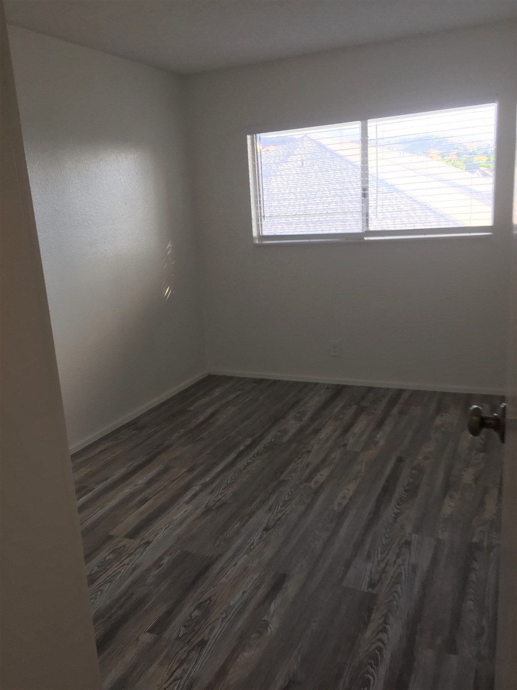 Cambridge Park Apartments and Cluster Park Apartments bedroom