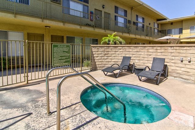 University Commons jacuzzi University Commons jacuzzi