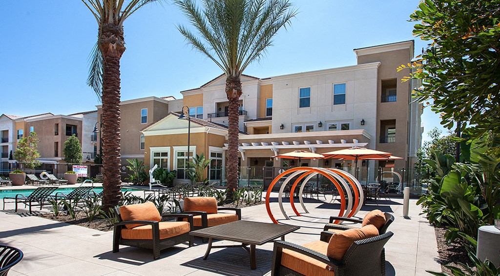 Alegre Apartments Pool Seating Area