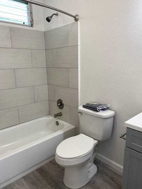 Aloha Kai Bathroom Tub and Toilet