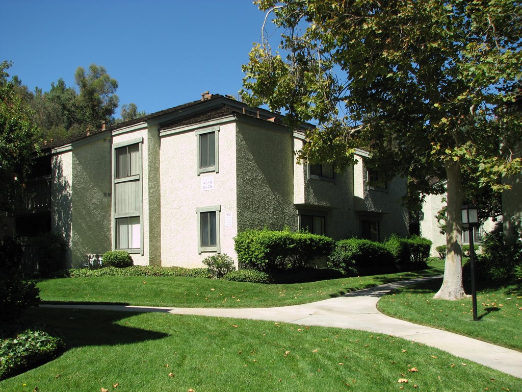 Artisan Oaks Greenbelt