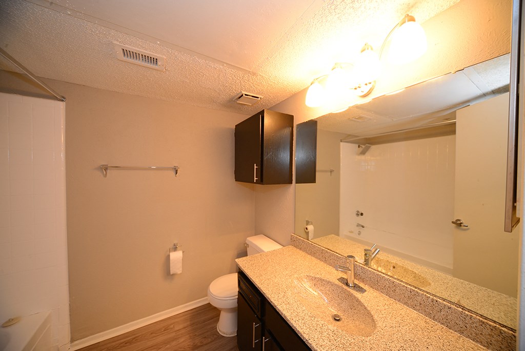 Brownstone Townhomes Bathroom