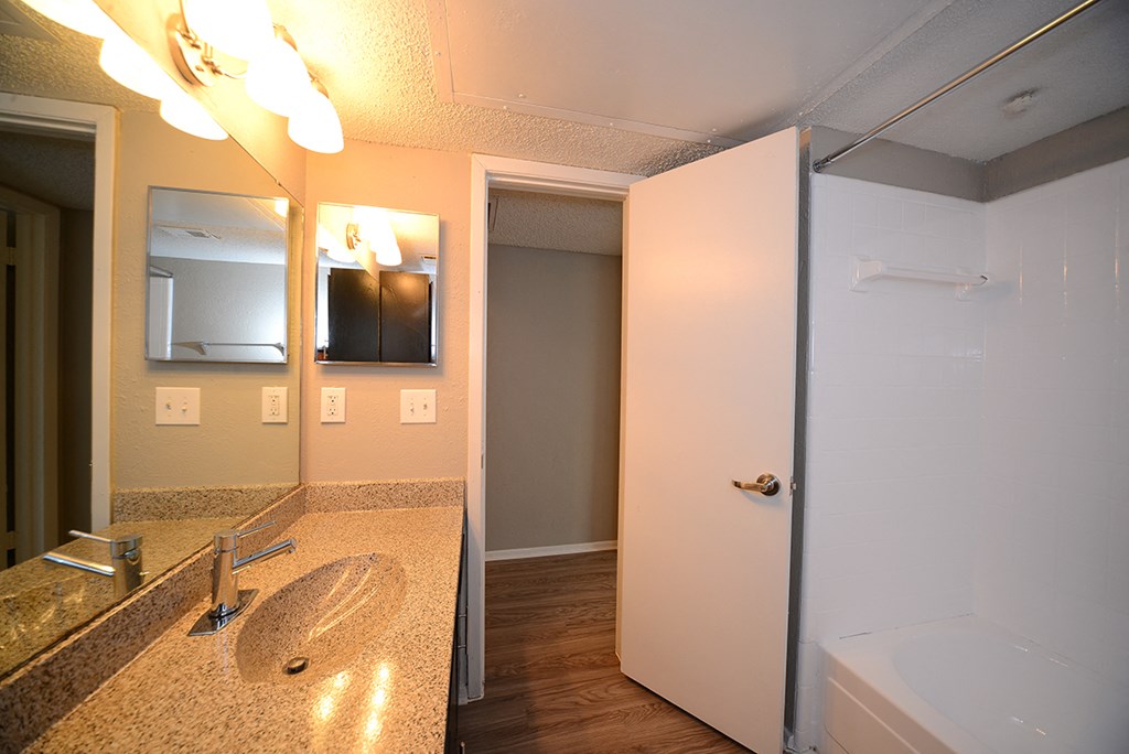 Brownstone Townhomes Bathroom