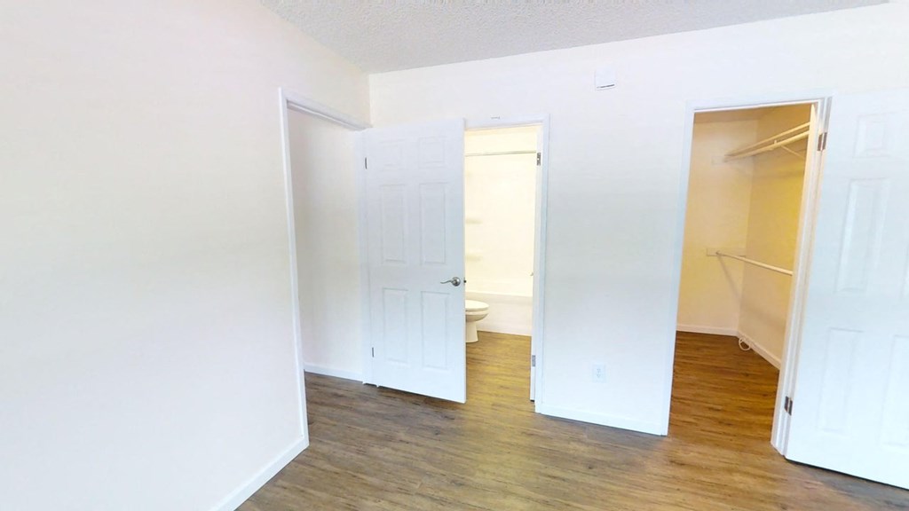 20830 Vintage Apartments bedroom