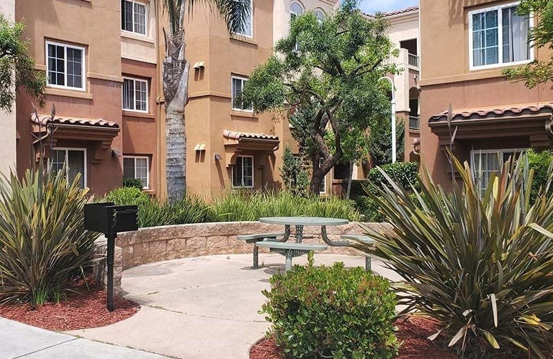 Brisa Del Mar Village BBQ picnic area