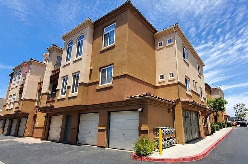 Brisa Del Mar Village building exterior II