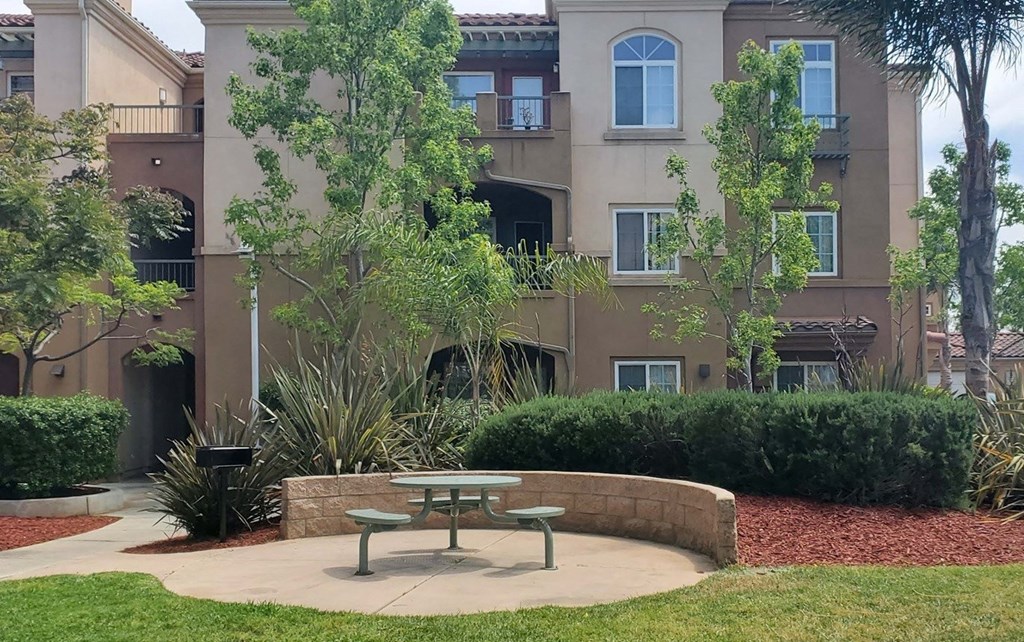 Brisa Del Mar Village picnic area