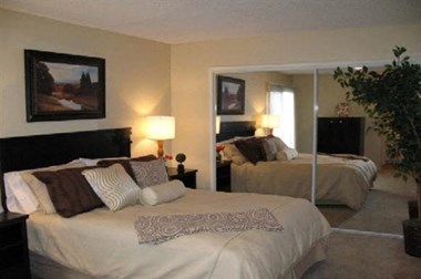Capistrano Gardens Bedroom
