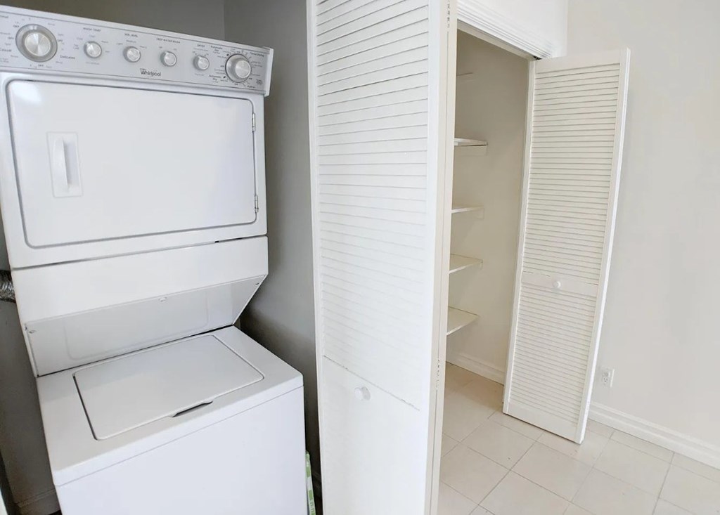 Carmelina Lofts unit 201 in unit washer and dryer