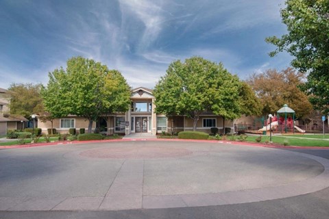 Chesapeake Bay exterior leasing office