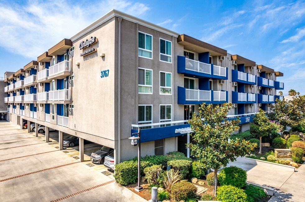 Exterior Studio apartment for rent in Culver City