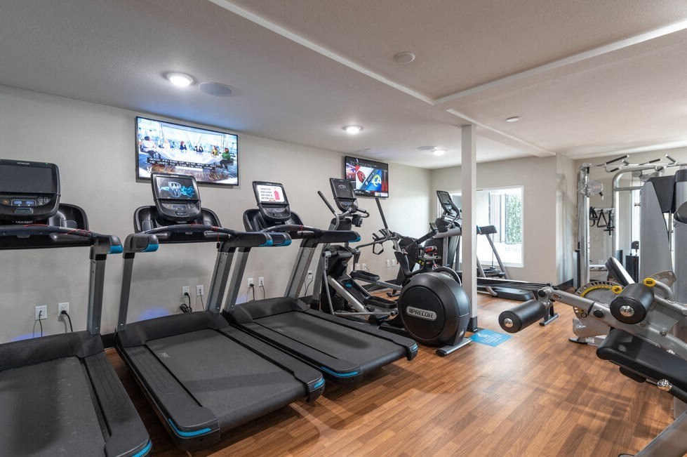 Apartment for rent near Culver City with fitness center cardio