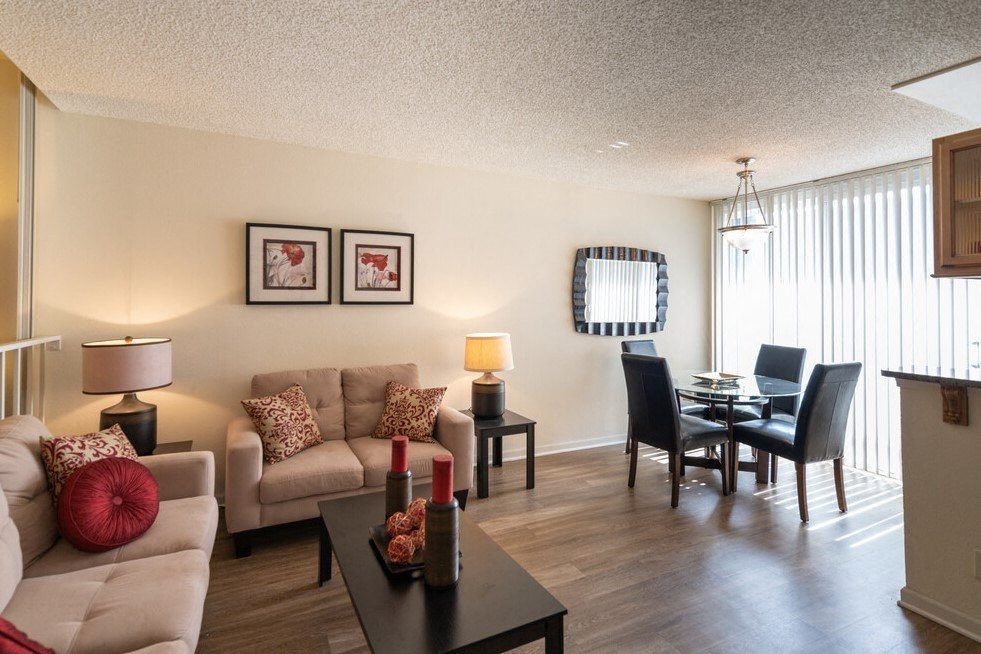 Clarington_StepDownStudio