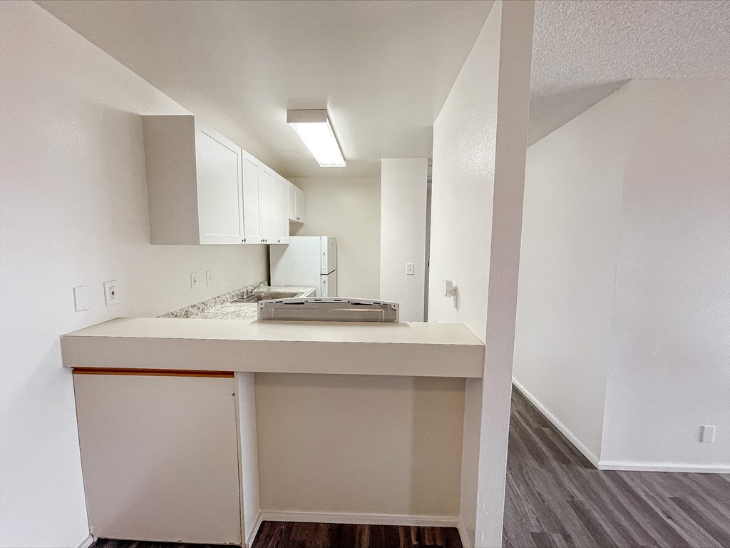 Cluster Park Bar Top