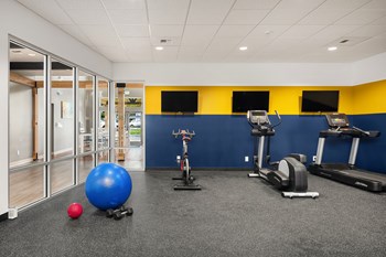 College Glen Fitness Center Cardio Equipment - Photo Gallery 14