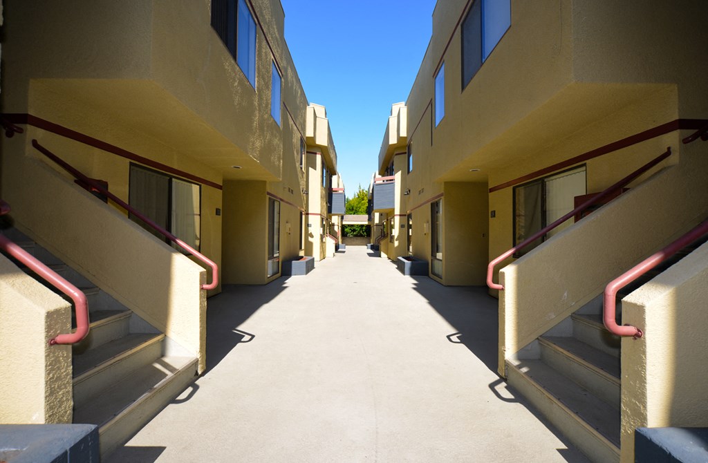 Monarch Terrace courtyard pathway