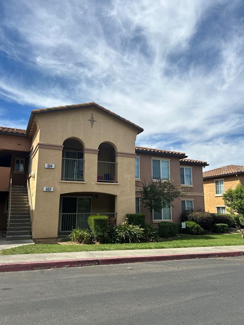 Creekside Village Exterior Apartment Building