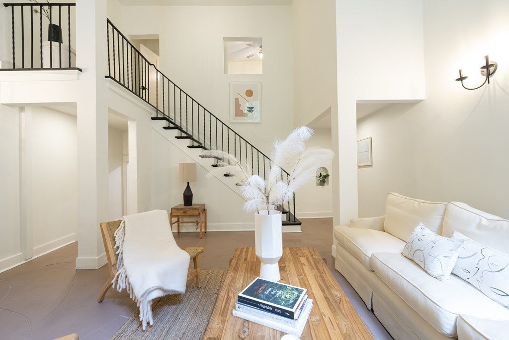 The Villa Elaine Townhouse living area