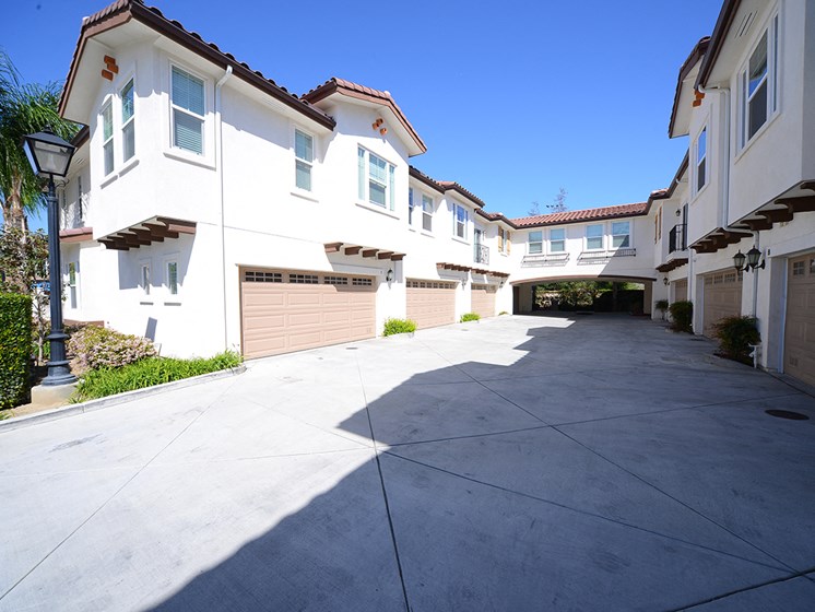 Parkside Villas exterior building driveway and garages