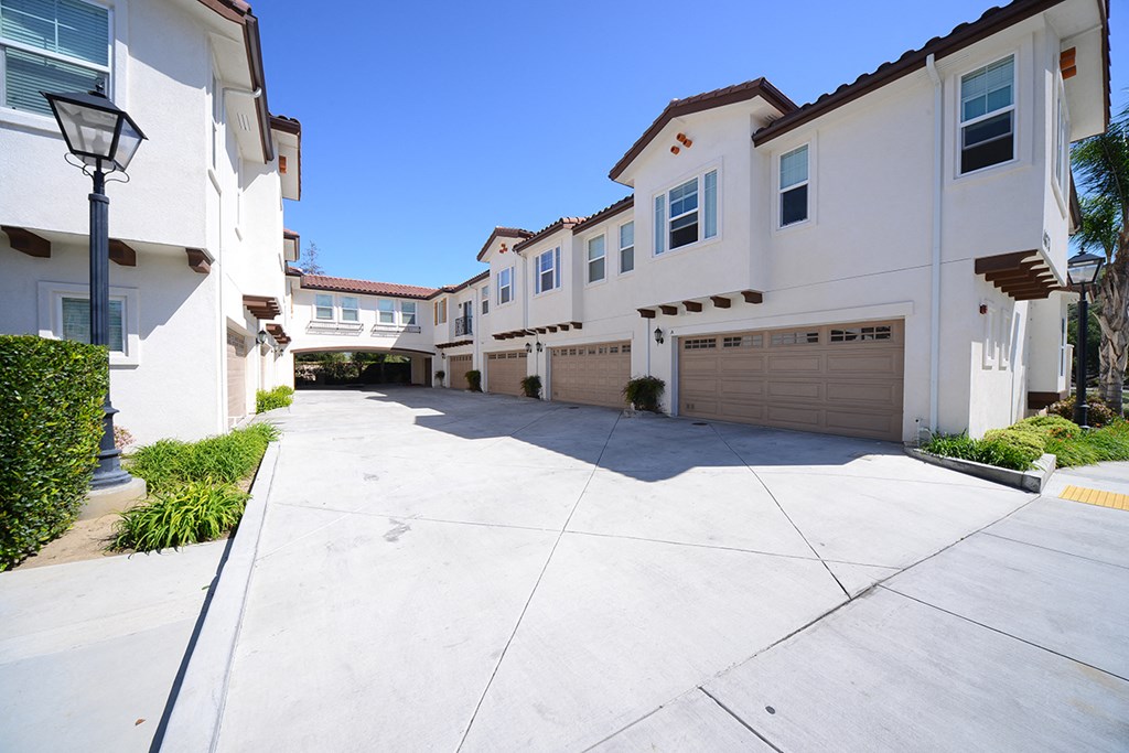 Parkside Villas exterior building driveway and garages