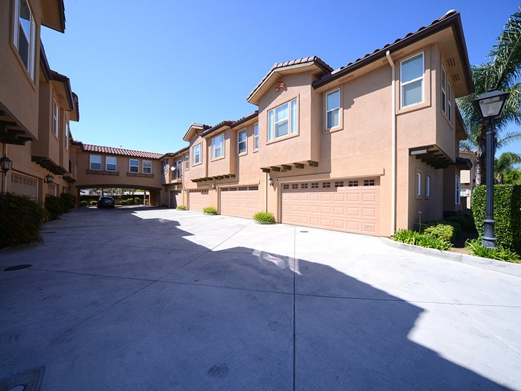 Parkside Villas exterior building garages