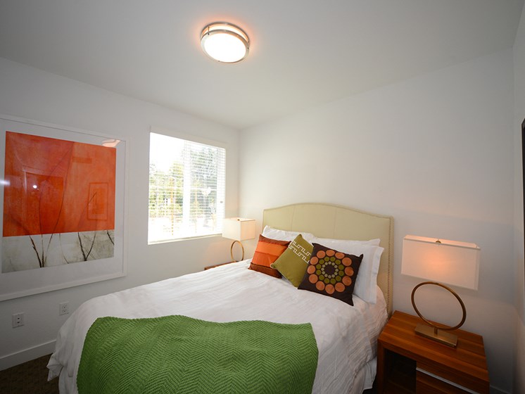 Yolo Apartments Furnished Bedroom