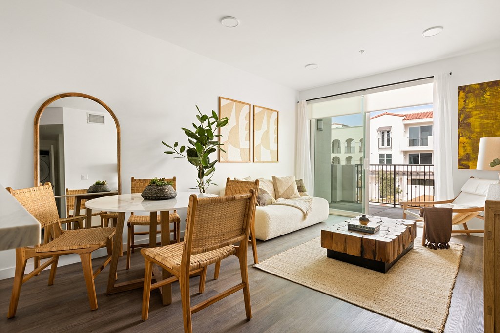 Eddy Redondo Residences