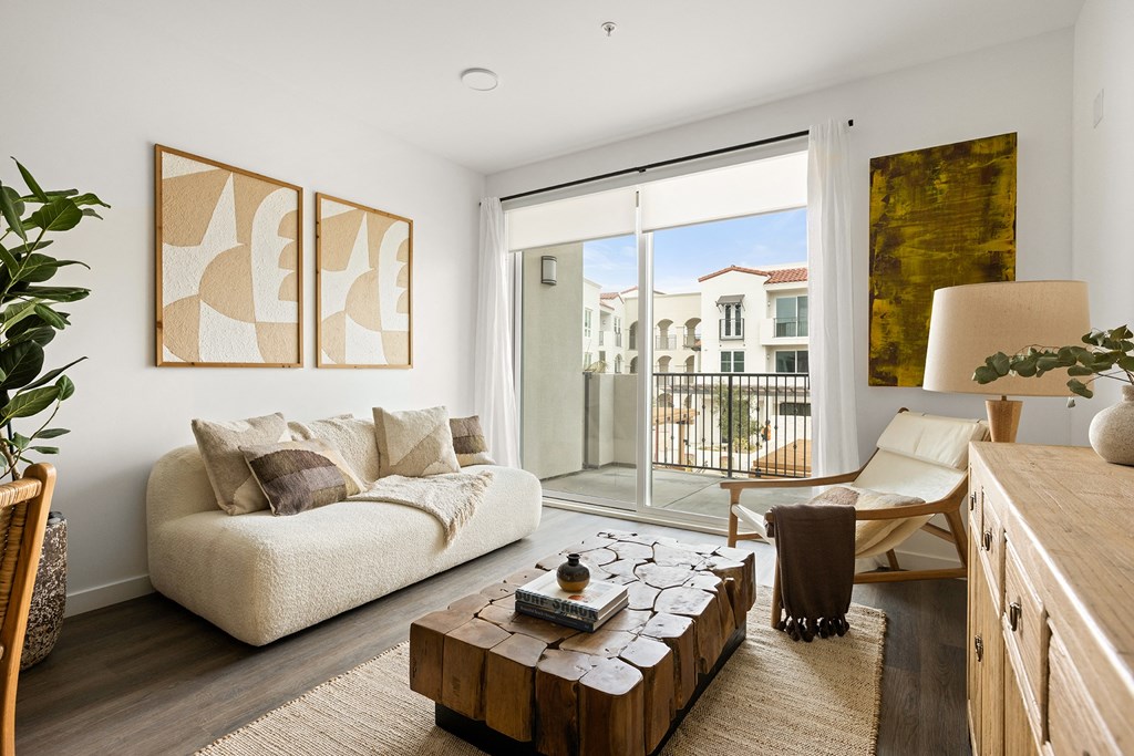 Eddy Redondo Residences