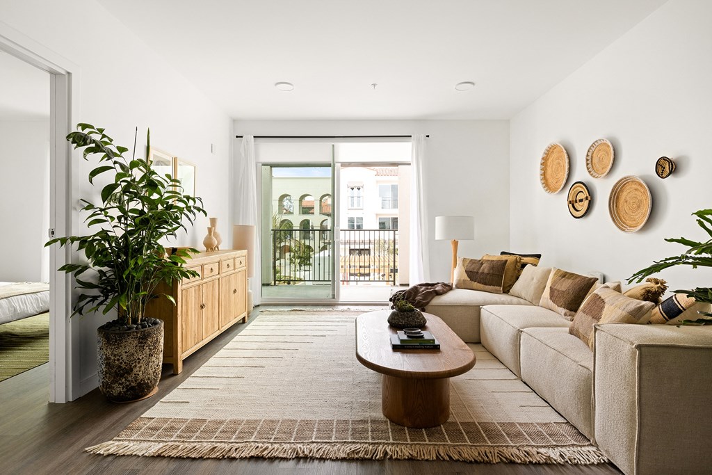 Eddy Redondo Residences