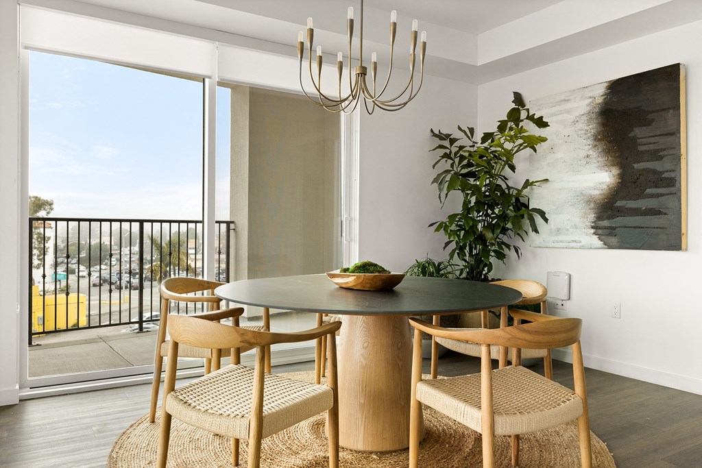 Eddy Redondo Residences