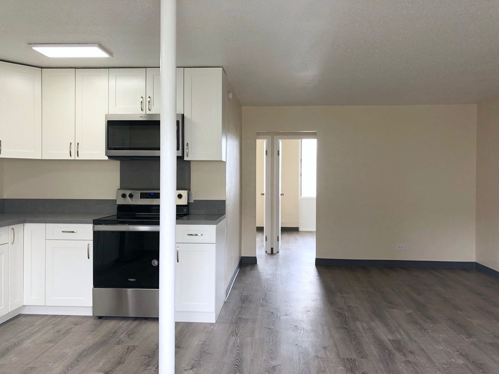 Hale Makiki Apartments living and kitchen area