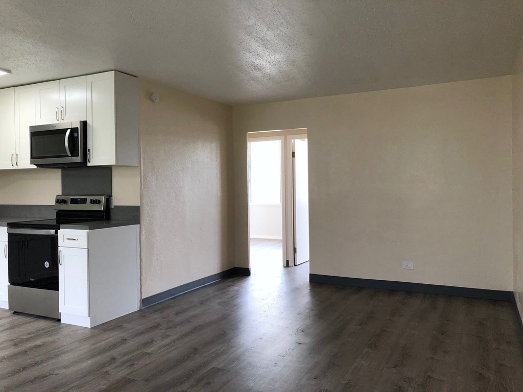 Hale Makiki Apartments living area