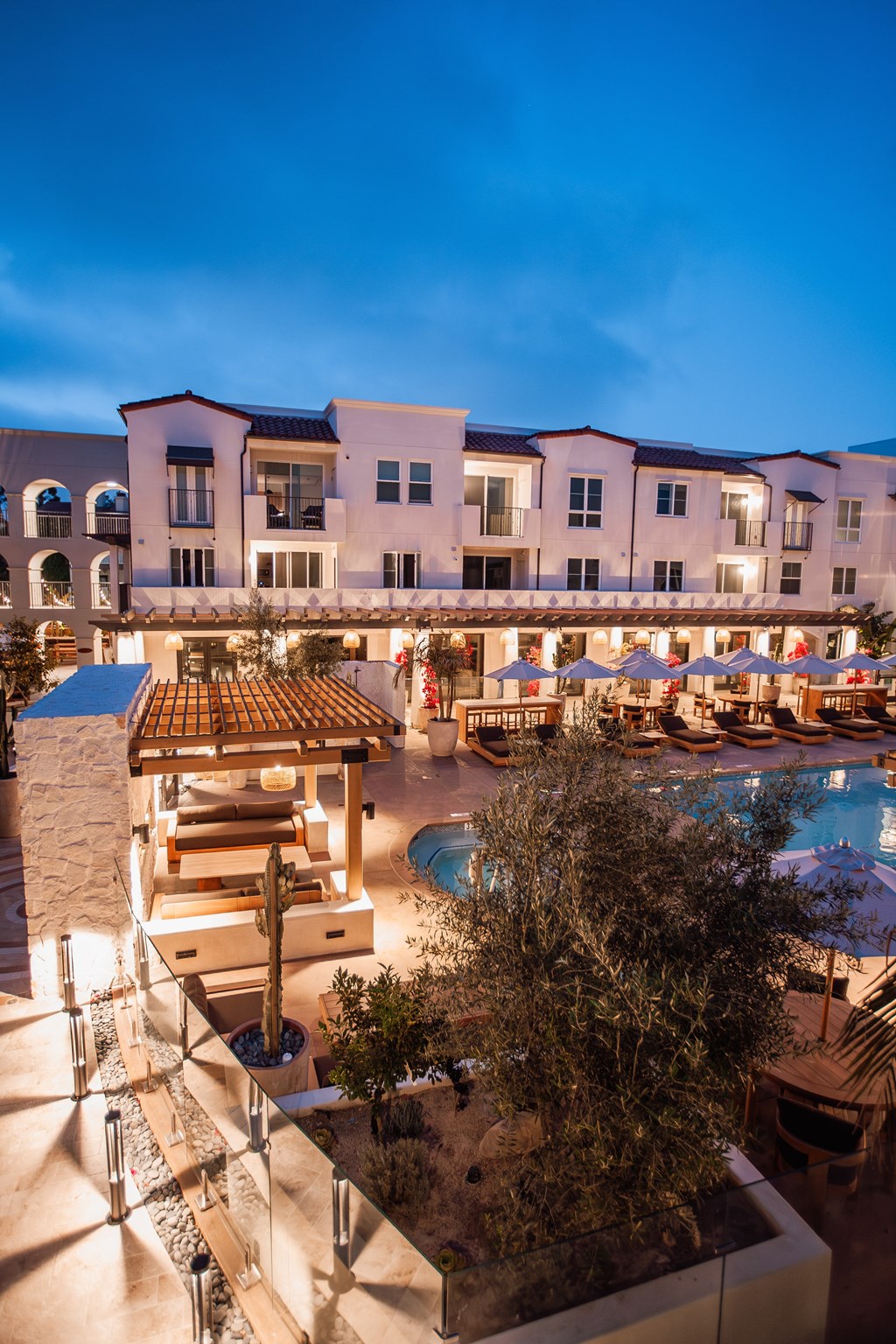 Eddy Redondo Residences