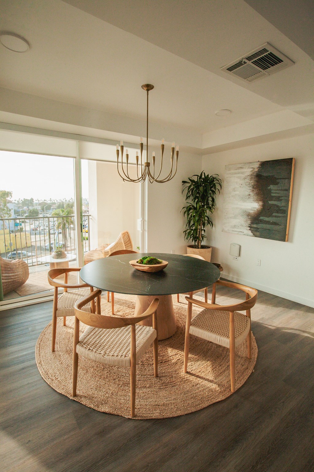 Eddy Redondo Residences