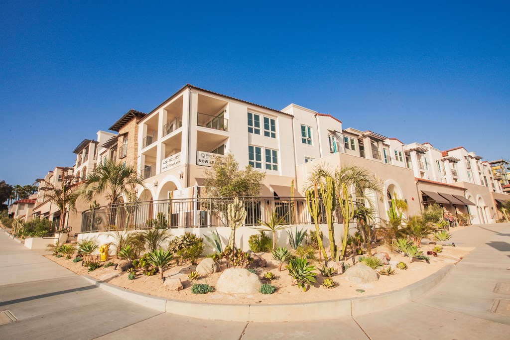 Eddy Redondo Residences