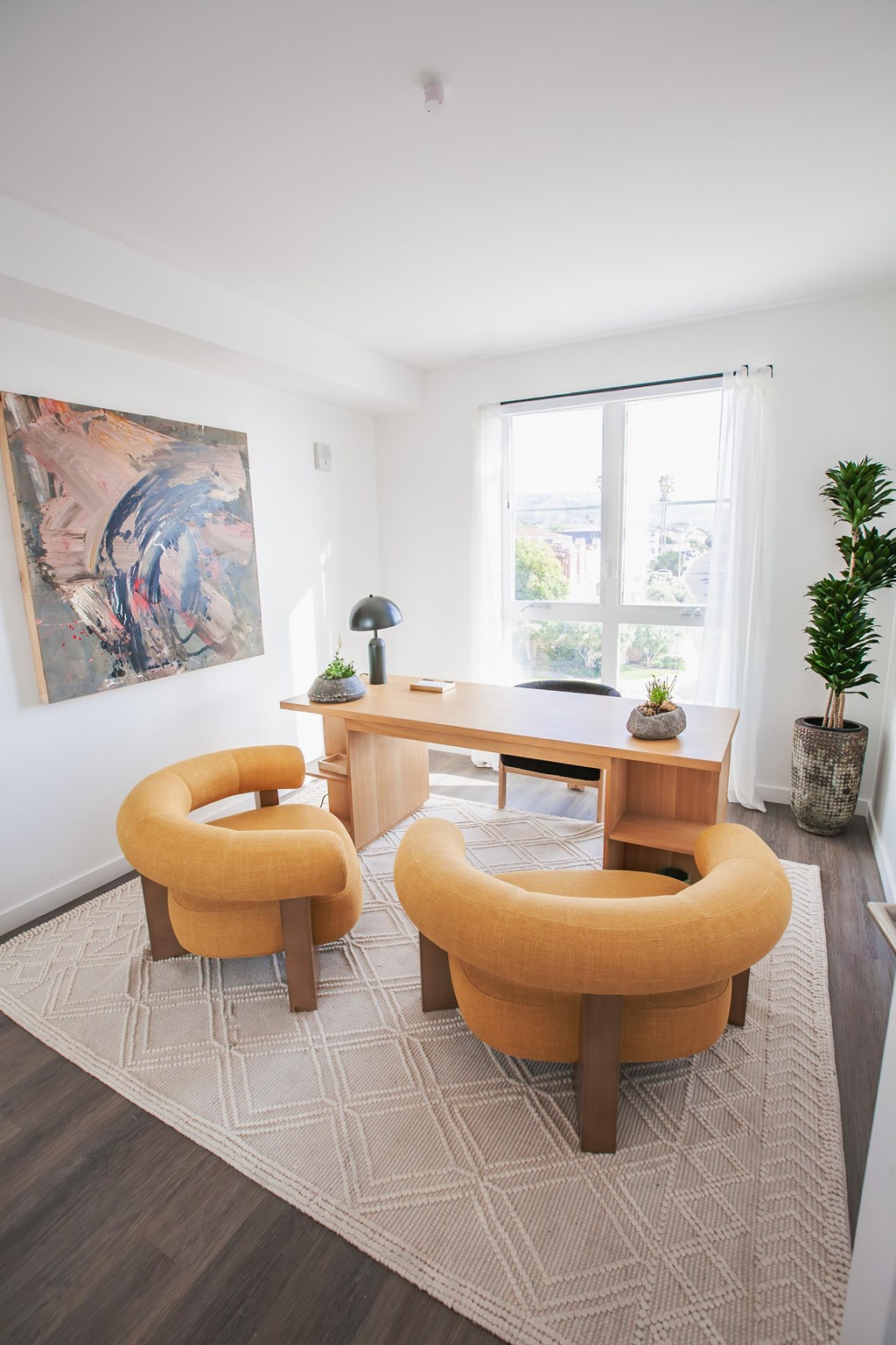 Eddy Redondo Residences