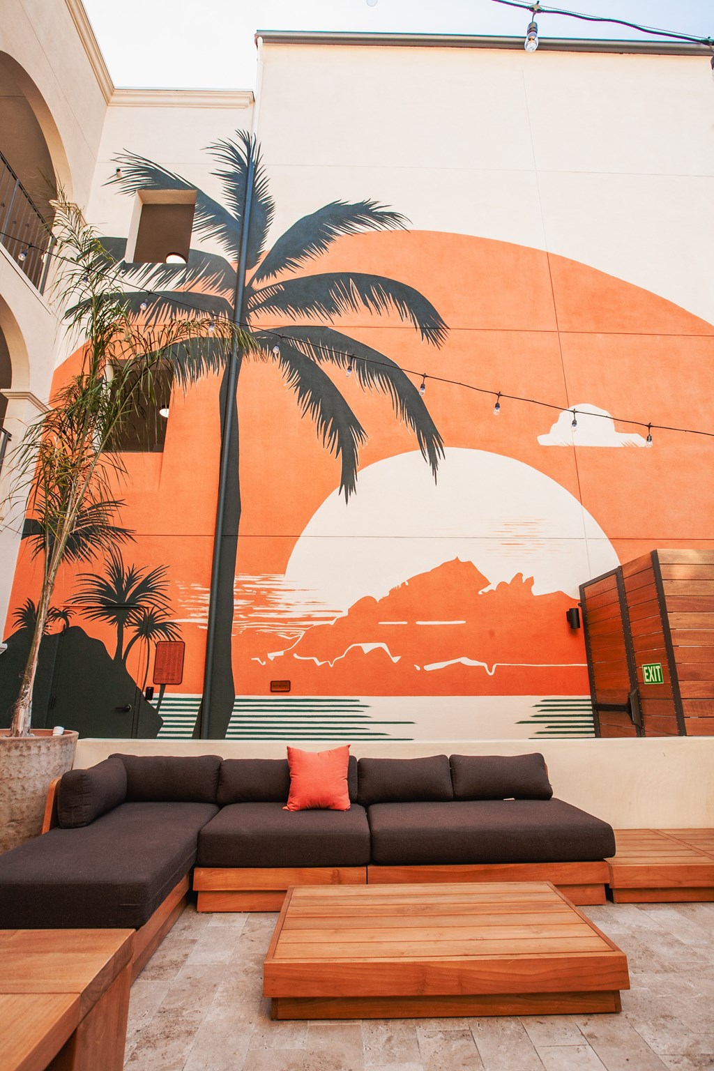 Eddy Redondo Residences