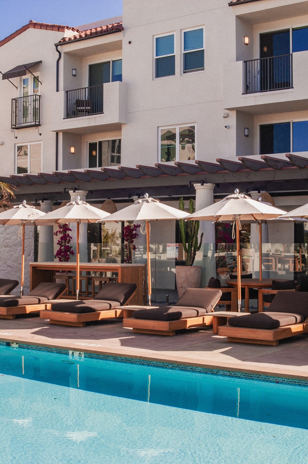 Eddy Redondo Residences