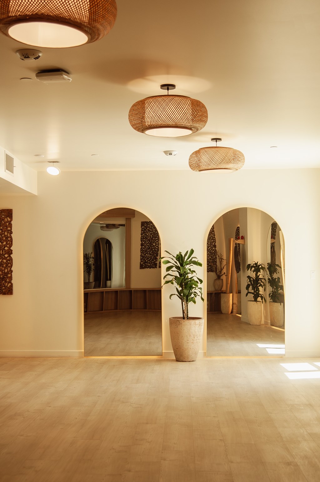 Eddy Redondo Residences