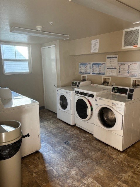 Elwood Family laundry room