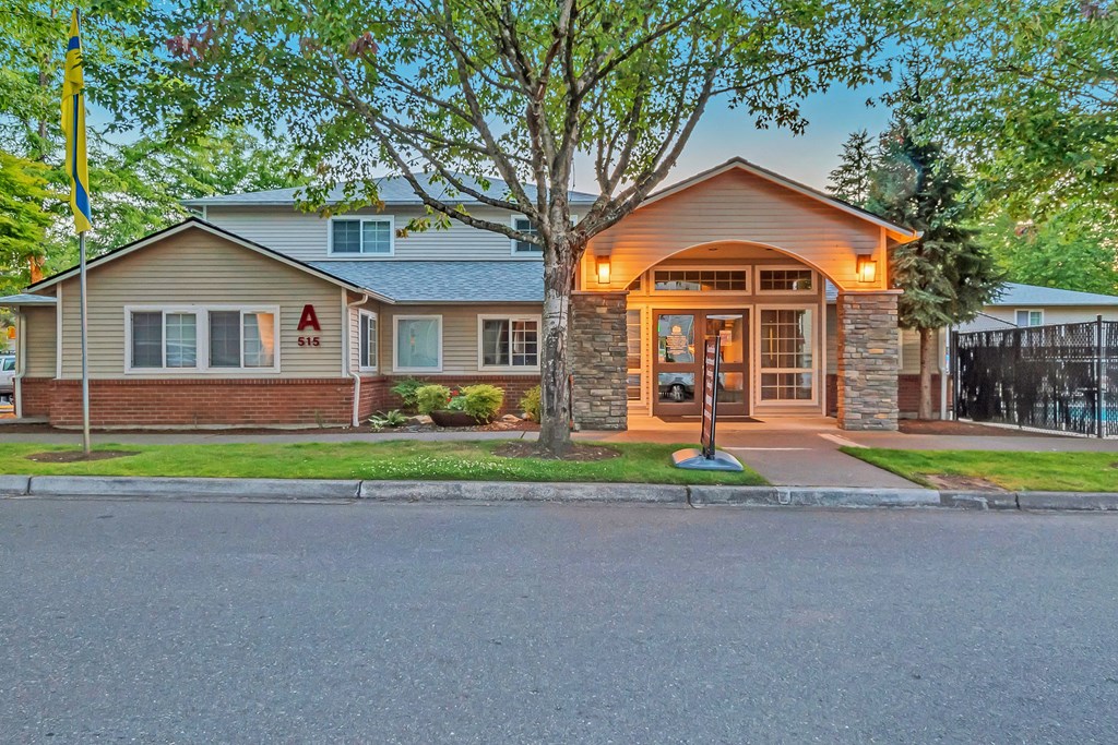 Courtside Apartments exterior