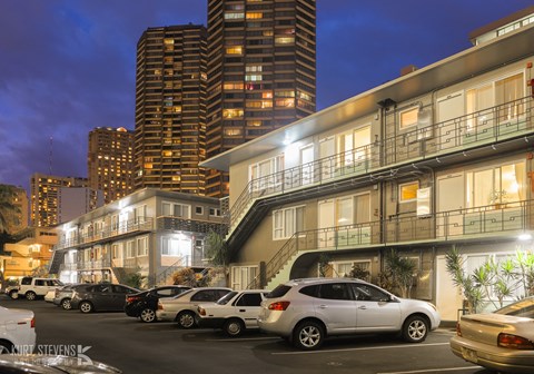 Moana Vista Apartments exterior building at night