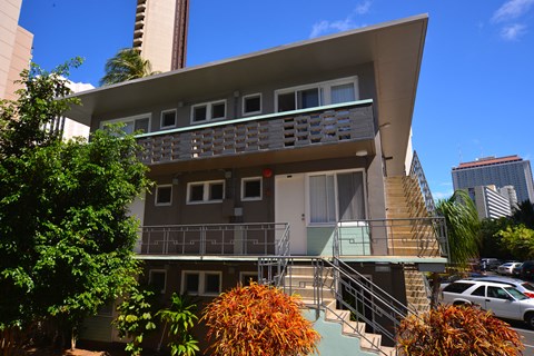 Moana Vista Apartments exterior building