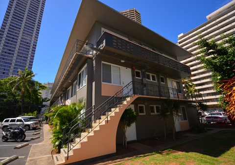 Moana Vista Apartments exterior building