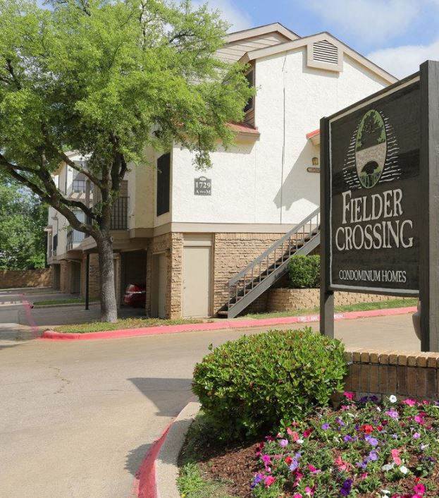 Photos and Video of Fielder Crossing HOA in Arlington, TX