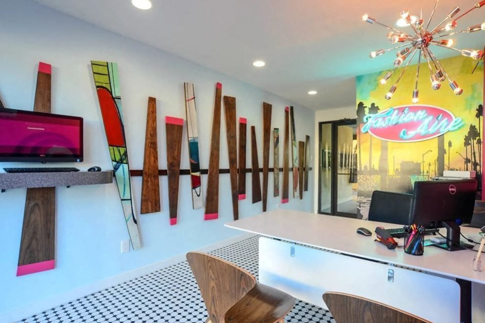 Fashionaire Work Space with decor